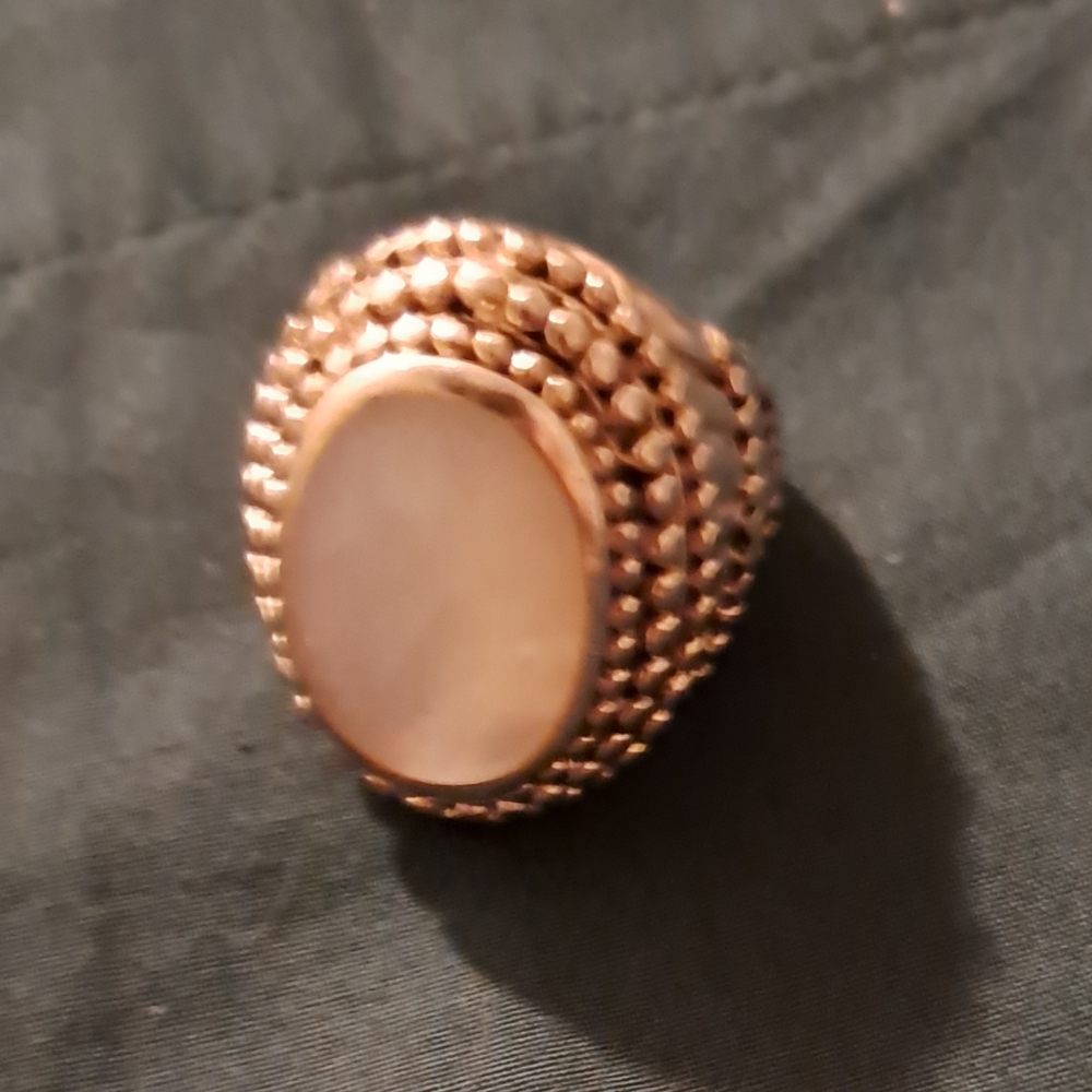 Ring costume jewellery